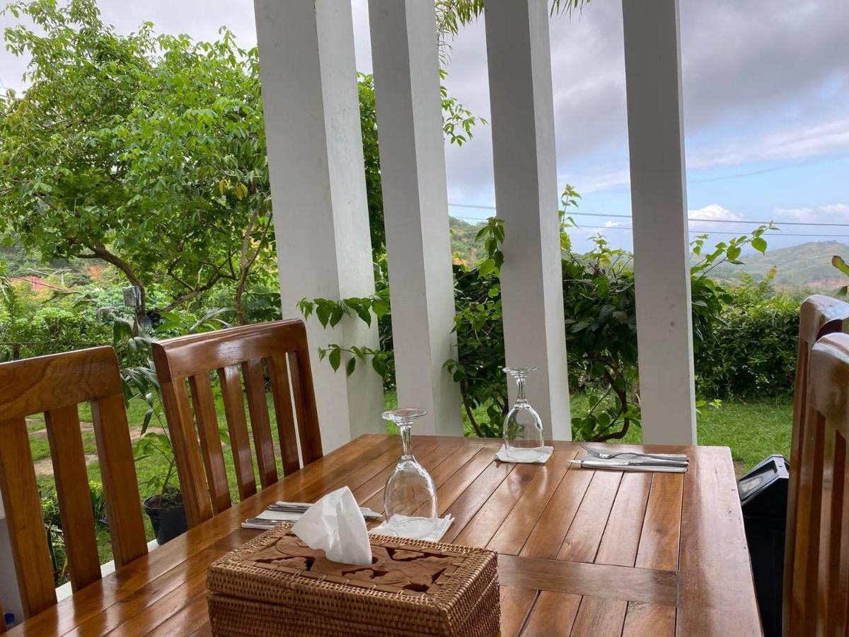 The Hill View Lombok Hotel Kuta  Kültér fotó