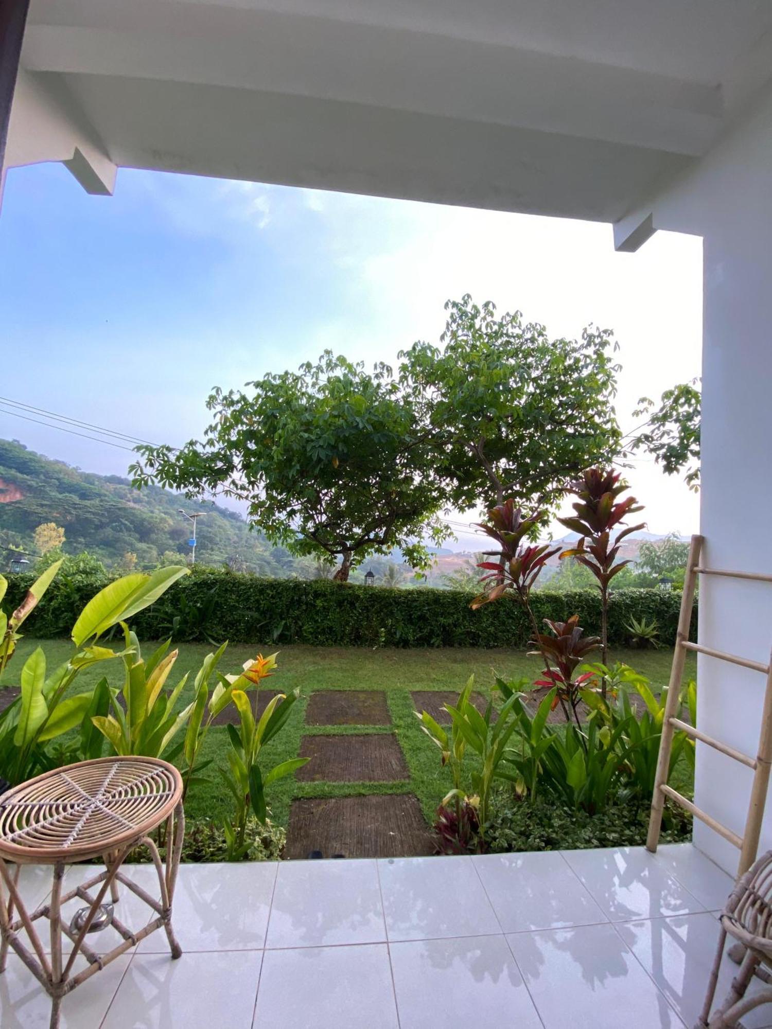 The Hill View Lombok Hotel Kuta  Kültér fotó